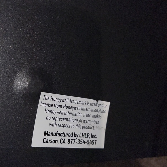 Honeywell: 6104 Fire Resistant Steel Security Safe Box 🔐🔥 - Picture 8 of 8